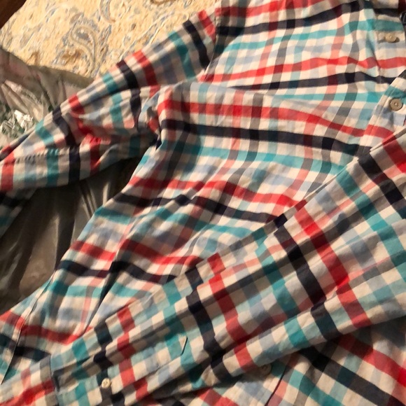 Long sleeve button down - Picture 4 of 4